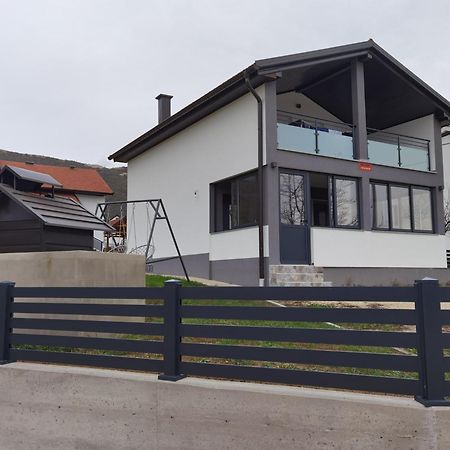 Vikendica Bosnjak Prozor ภายนอก รูปภาพ