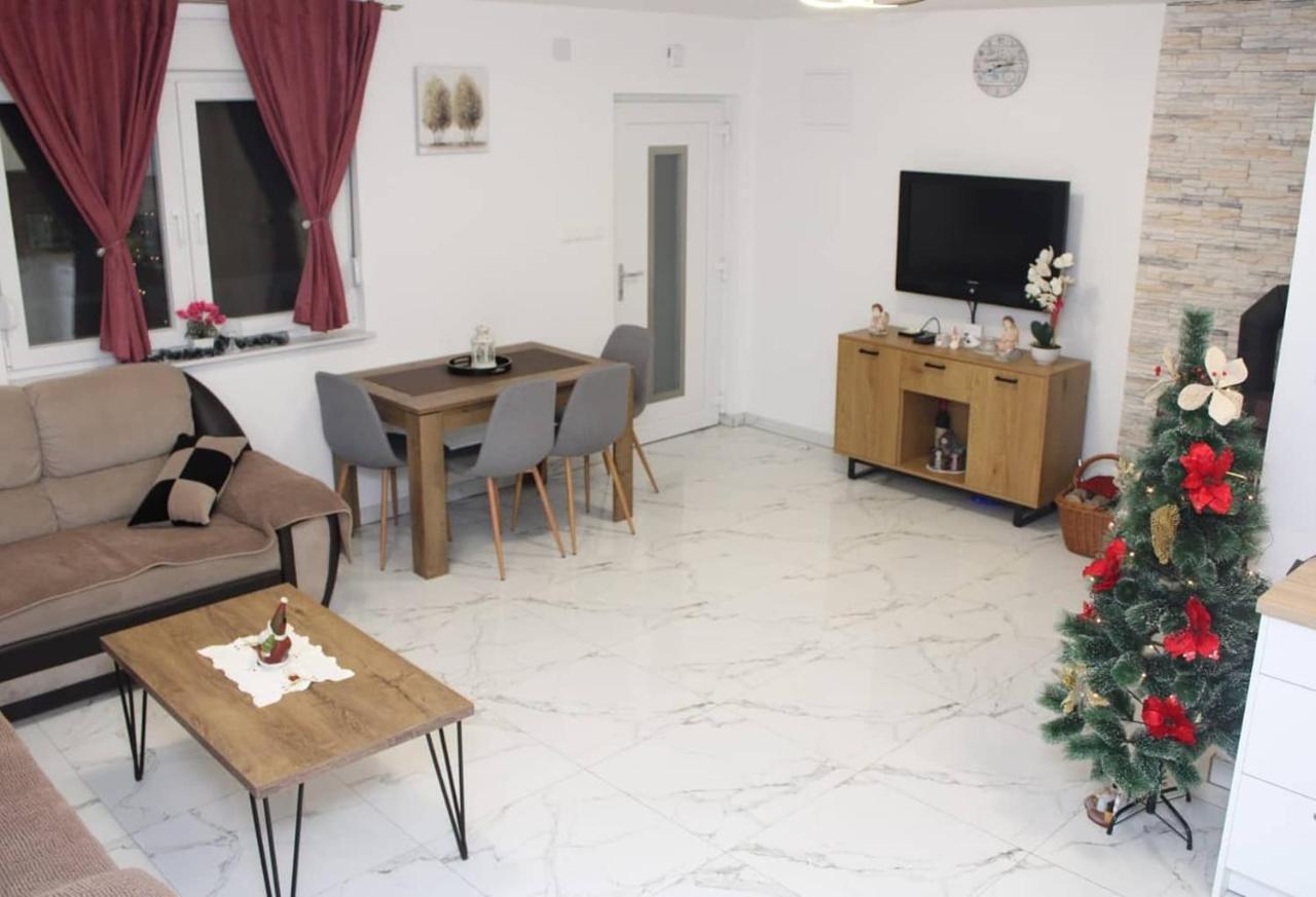 Vikendica Bosnjak Prozor ภายนอก รูปภาพ