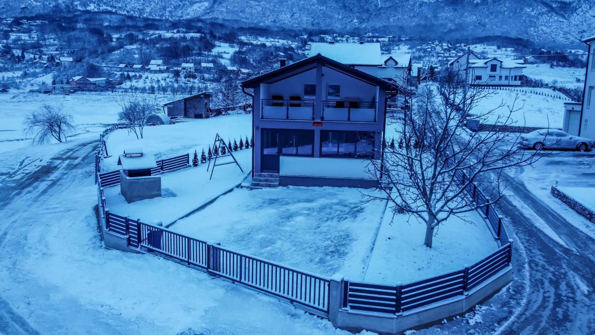 Vikendica Bosnjak Prozor ภายนอก รูปภาพ